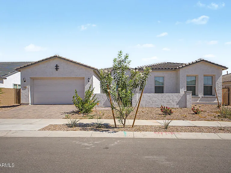 18921 E Aubrey Glen Rd — Photo 1