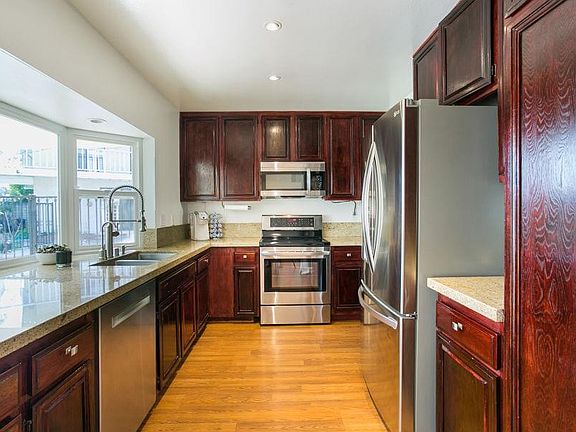 3rd image of 2179 Summerpark Ct