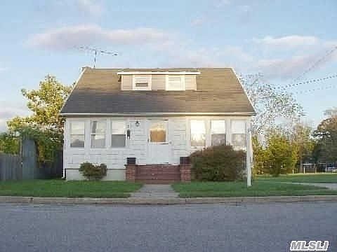 1st image of 4 Rossmore Ave