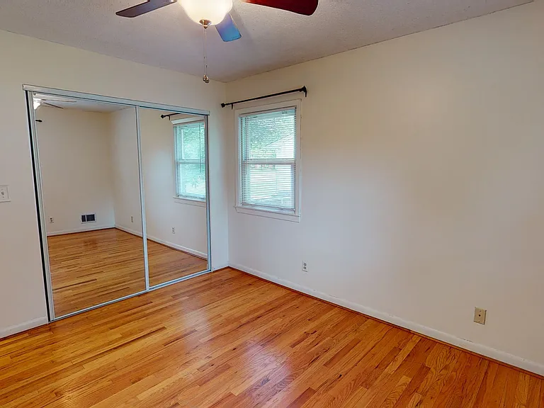 707 Dorsey Way — Photo 5