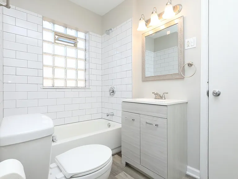 1216 Beacon St #2 — Photo 3