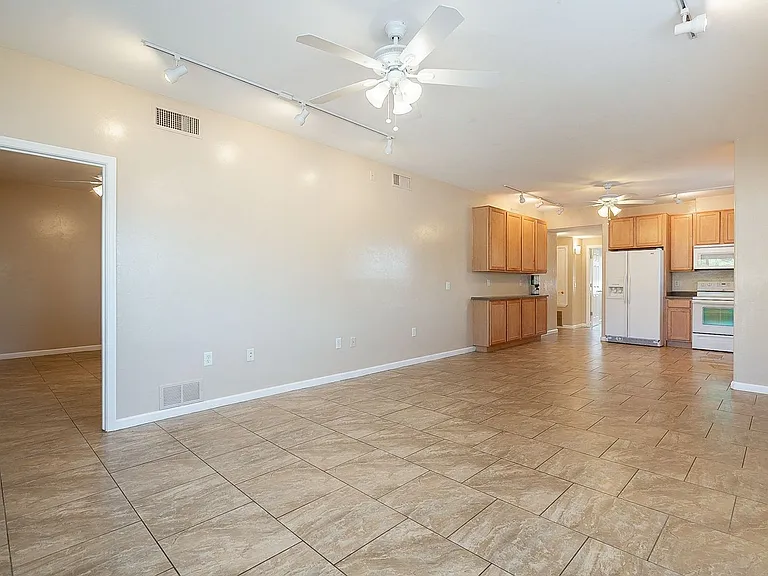 638-642 E. Lester St. ( 638, 640, 642 ) — Photo 9