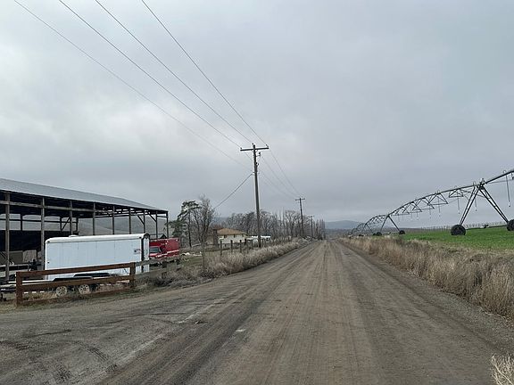 4th image of 6840 Desmarais Rd