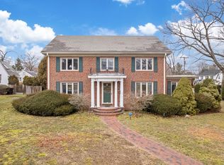 7 Thorny Lea Ter, Brockton, MA 02301