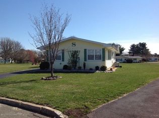 4 Spenser Ct, Brick, NJ 08724