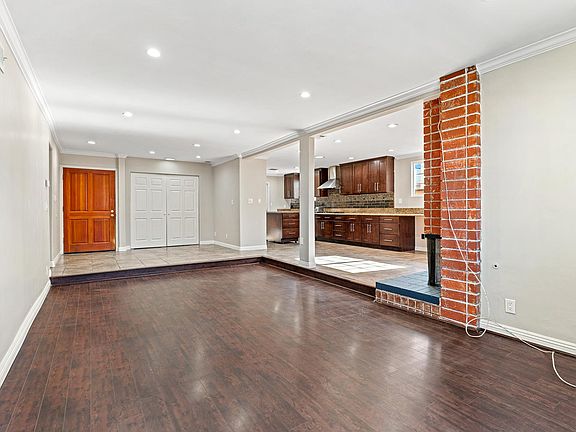 5th image of 7023 De Celis Pl