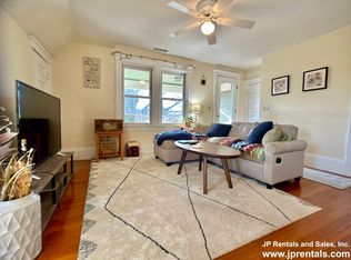 362 Arborway #2, Jamaica Plain, MA 02130