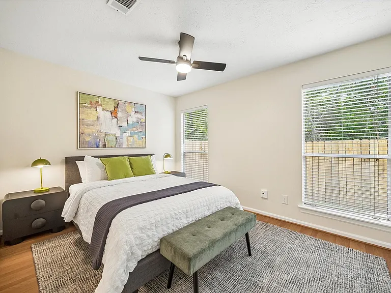 30 Camberwell Ct — Photo 16