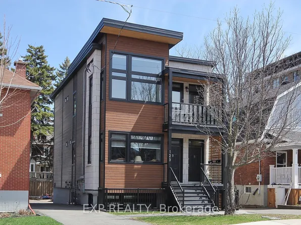 129 Smirle Ave #3, Ottawa, ON K1Y 0S4