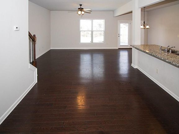 2nd image of 1415 Brookmere Way