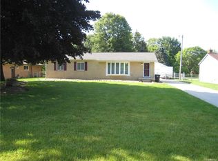 26471 Mary St, Taylor, MI 48180