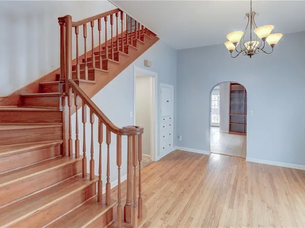 303 W Main St, Richmond, MO 64085