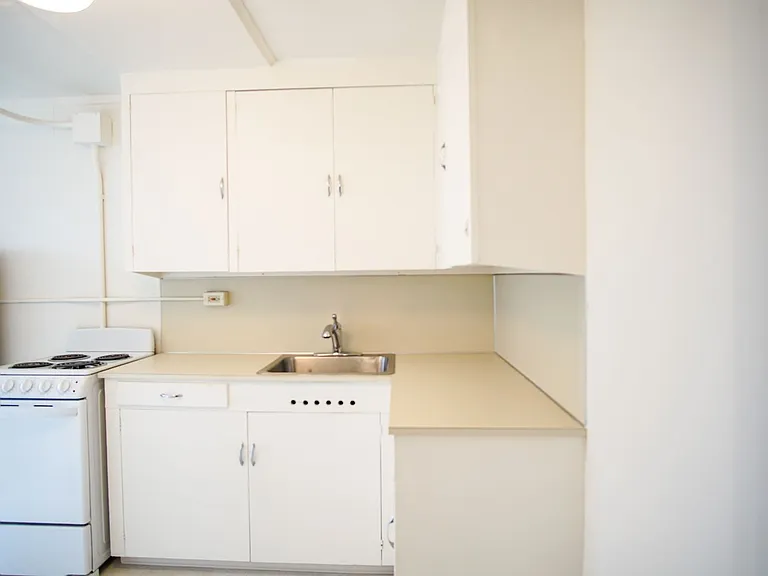 1532 NE 14th Ave #10 — Photo 7