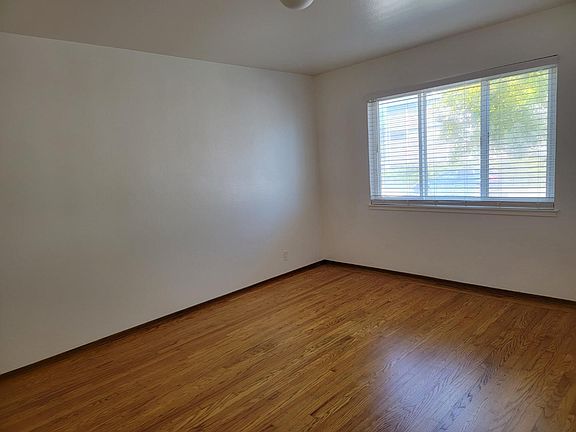 5th image of 1751 Marco Polo Way APT 1