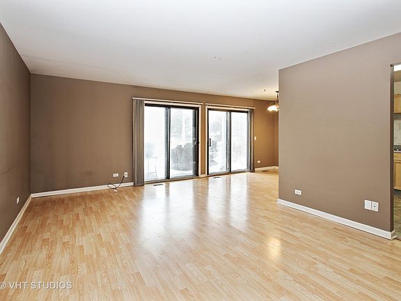 2nd image of 380 Heather Ct APT B1