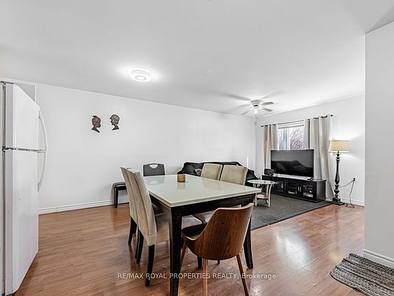 32 Saint Dunstan Dr, Toronto, ON M1L 2V3 | MLS #E9033163 | Zillow