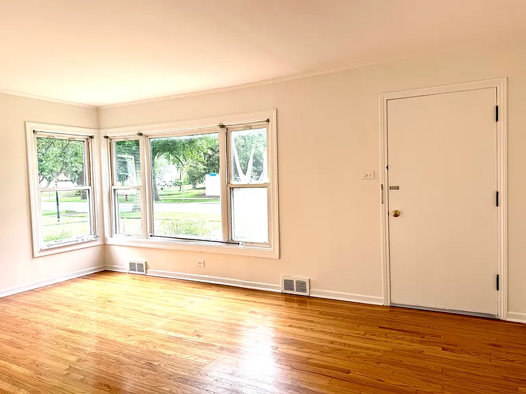 1006 N Dryden Ave — Photo 26