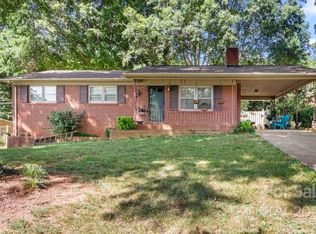 121 Victoria Rd, Cherryville, NC 28021