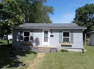 991 S Ellsworth Ave, Marshall, MO 65340