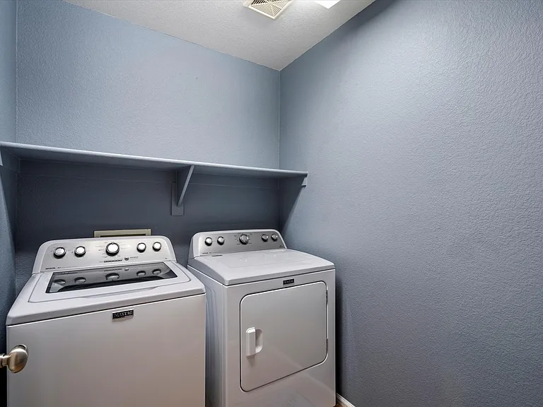 42187 W Chisholm Dr — Photo 22