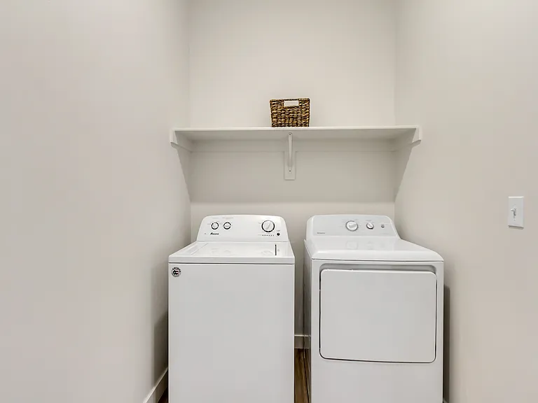 238 W Paramount Ave #102 — Photo 13