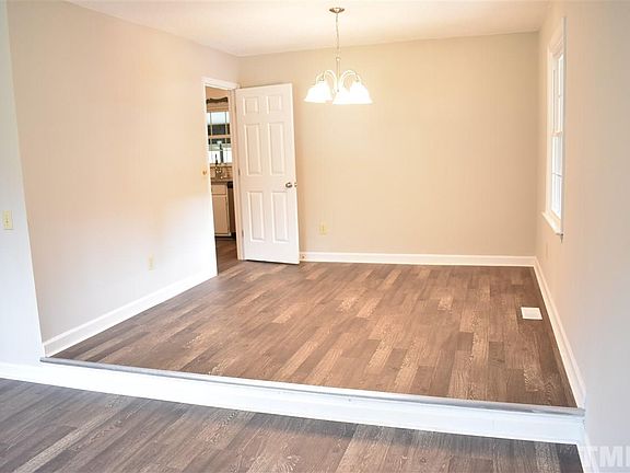 5th image of 2910 Little River Dr