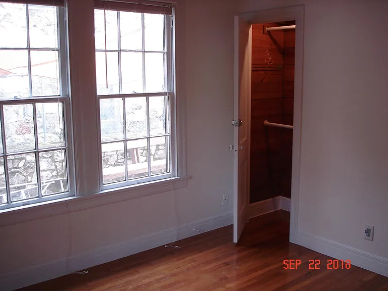 610 Cliff Dr — Photo 9