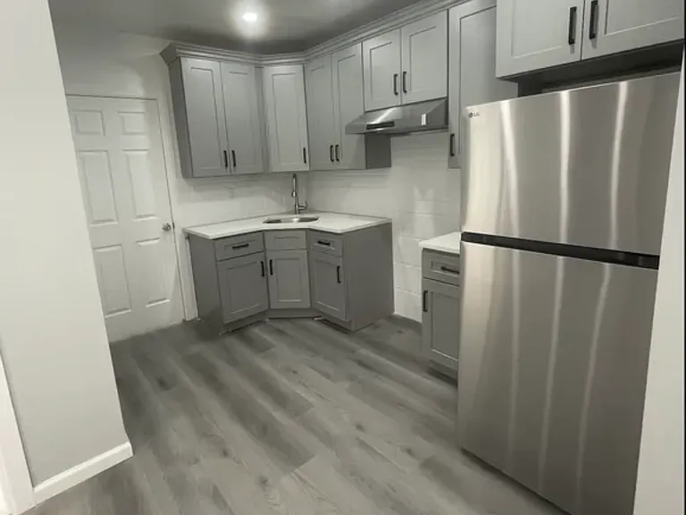 255 Ridgewood Ave #2 — Photo 3