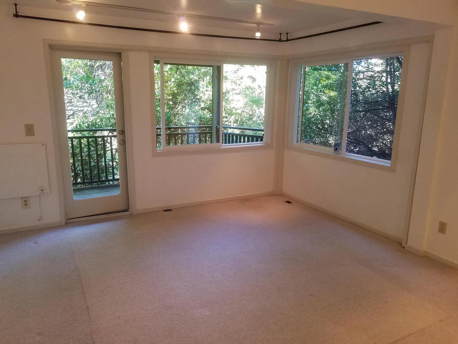 Studio, 500 sqft, $2,600 — Photo 4