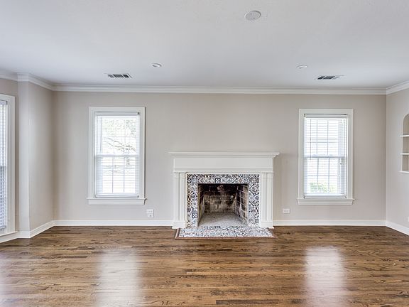 2nd image of 2502 Hillside Dr