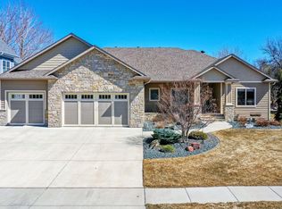 6142 27th St S, Fargo, ND 58104