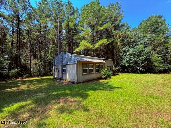 1029 Emerald Ln, Magnolia, MS 39652