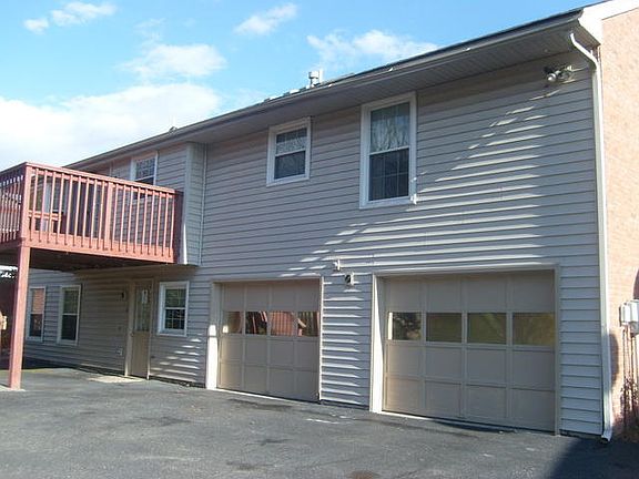 3rd image of 422 Sunflower Dr