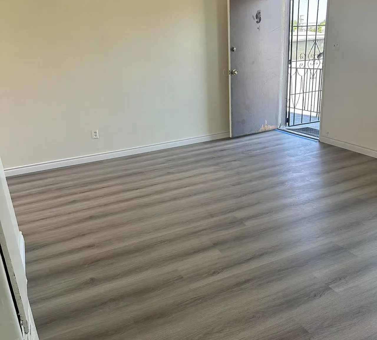 2 bed, 900 sqft, $2,500 — Photo 4