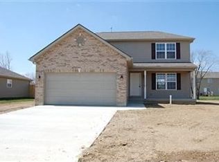 1734 Hunters Ridge Dr, Troy, OH 45373