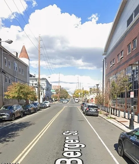 677 Bergen St #2 — Photo 3