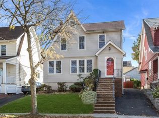 30 Manley Ter, Maplewood, NJ 07040