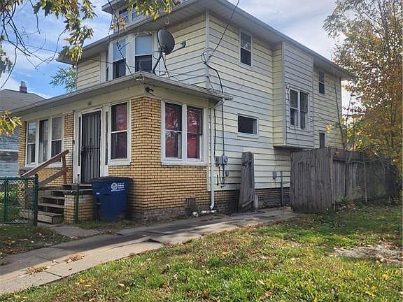 2nd image of 606 Earl St
