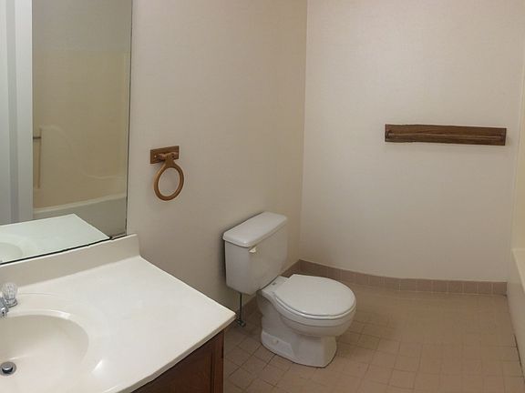 2nd BATHROOM