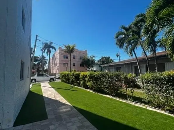 529 SW 4th St APT 303, Miami, FL 33130