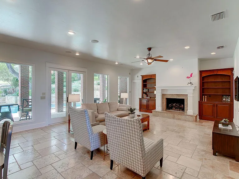 4707 Mantle Dr — Photo 6