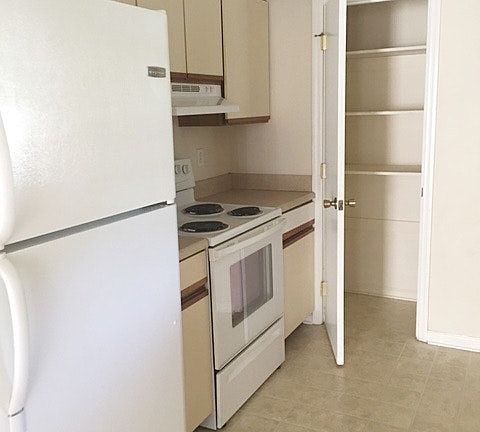 Kitchen/Pantry
