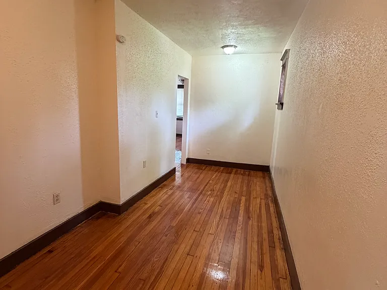 4233 California Ave #2 — Photo 6