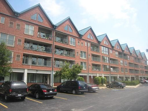 1st image of 1111 Burlington Ave W #415