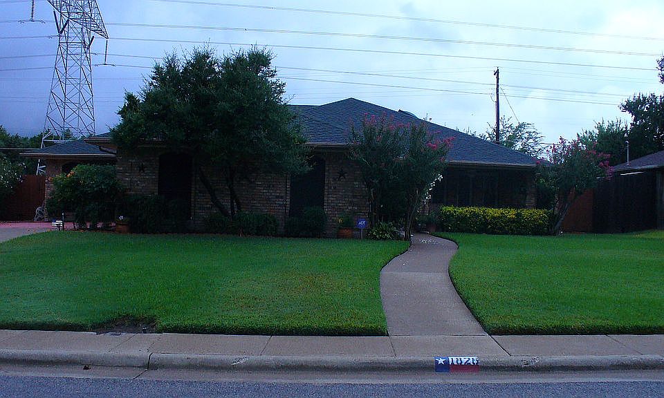 1st image of 1826 Green Tree Ln