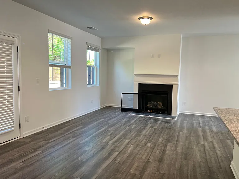 3326 Colbury St — Photo 7