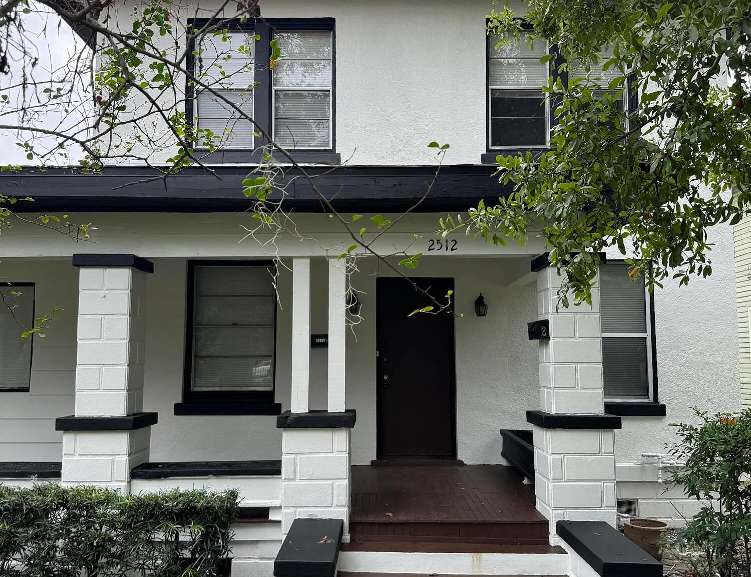 2 bed, 1.0 bath, 1100 sqft, $1,900 — Photo 1