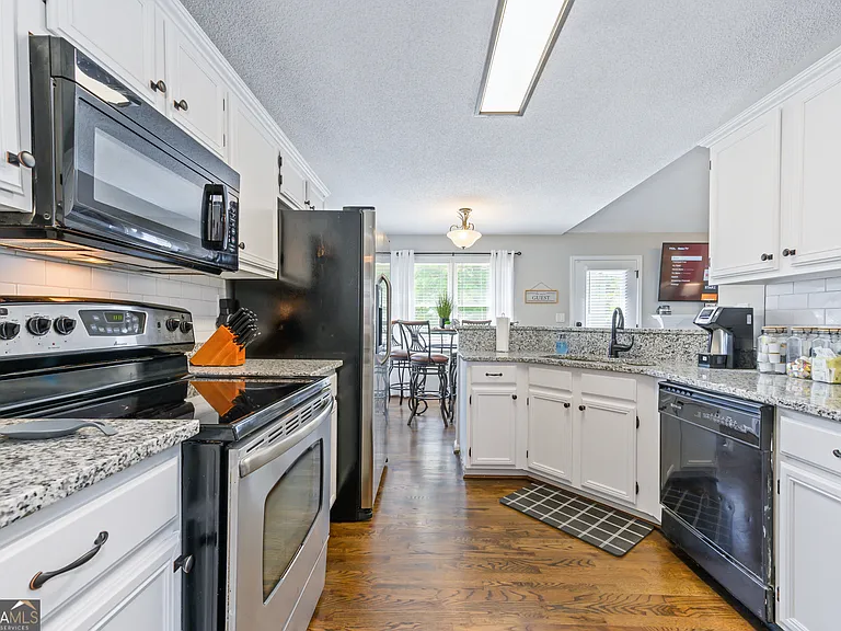 13 Windfield Dr — Photo 10