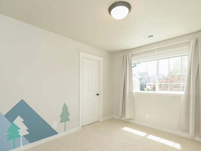 13435 NW Payne Dr — Photo 38