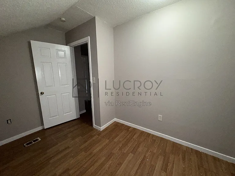 102 Briarmeade Dr #A — Photo 9